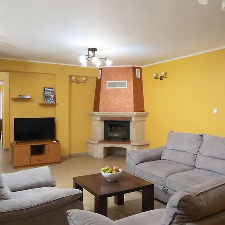 Donna - House For Relaxation With Pool, Sauna, Jacuzzi & Biliards, - Istra *