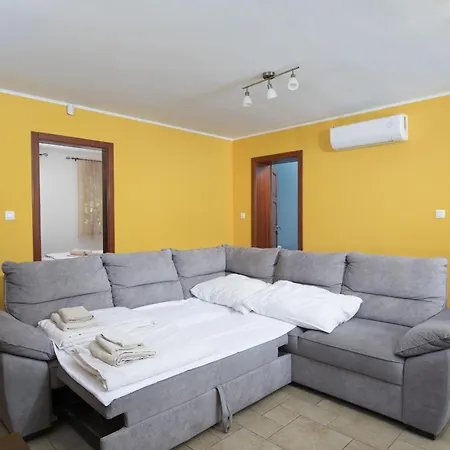 Donna - House For Relaxation With Pool, Sauna, Jacuzzi & Biliards, - Istra * Ližnjan